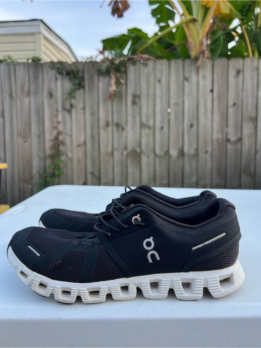 Women’s On Running CloudTec Running Shoes - Black with White Sole size 8.5